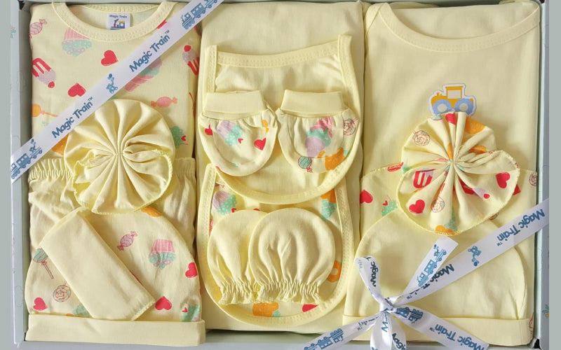 Magic Train New Born Baby Gift Set ( 14 Pcs ) - Light Yellow