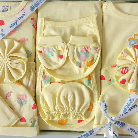 Magic Train New Born Baby Gift Set ( 14 Pcs ) - Light Yellow